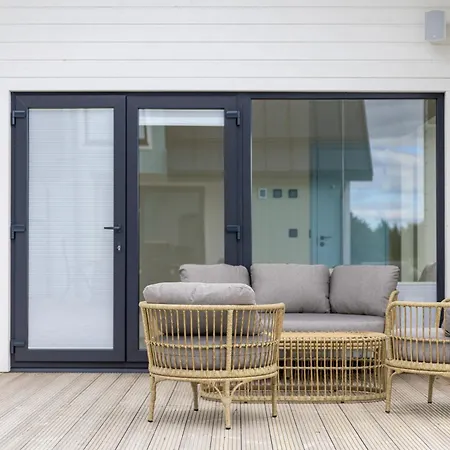 Seaside - Luxury With Sea Views Villa Kaugatoma